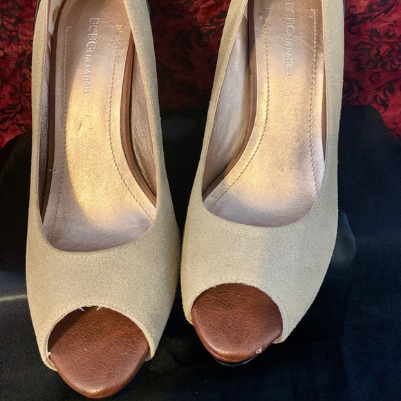 BCBGeneration black & tan suede + leather pumps 8 - Picture 3 of 8
